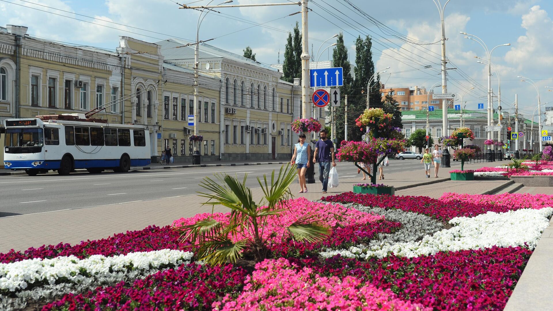 Прохожие на улице в Тамбове - РИА Новости, 1920, 27.03.2023