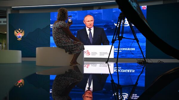 Путин призвал создать возможности для обслуживания судов на всем Севморпути