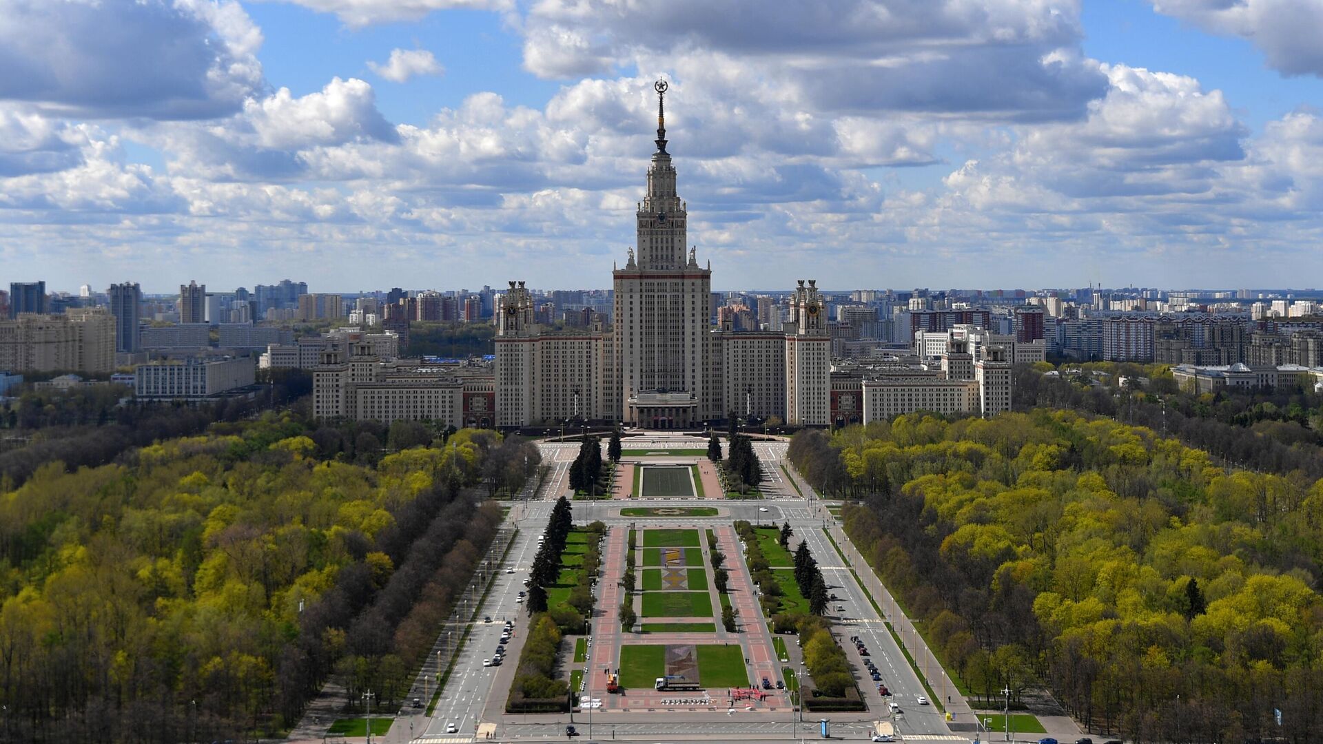 Здание Московского государственного университета имени М. В. Ломоносова - РИА Новости, 1920, 24.04.2023