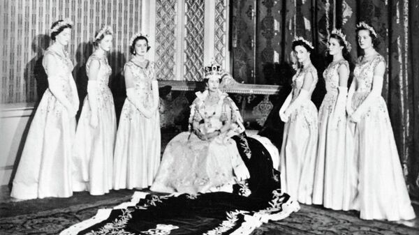 Королева Елизавета II во время своей коронации