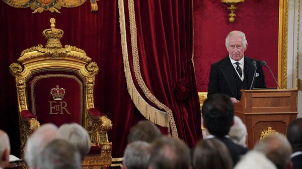 Король Великобритании Карл III на заседании Совета престолонаследия в Сент-Джеймсском дворце