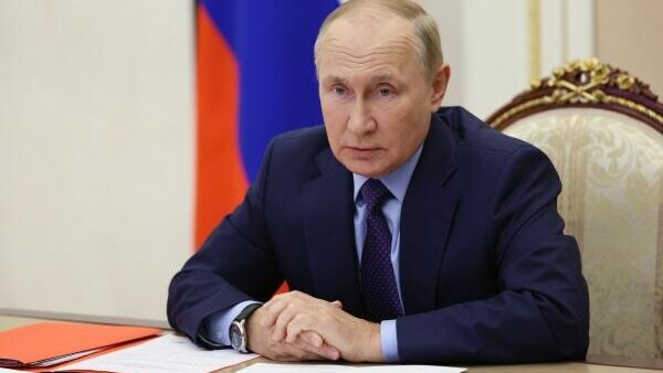 LIVE: Совещание Путина c Правительством РФ по экономическим вопросам