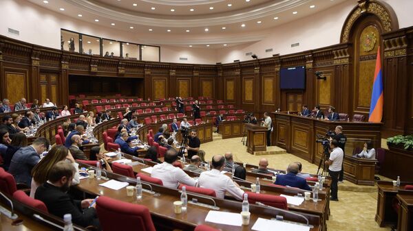 Заседание парламента Армении в Ереване