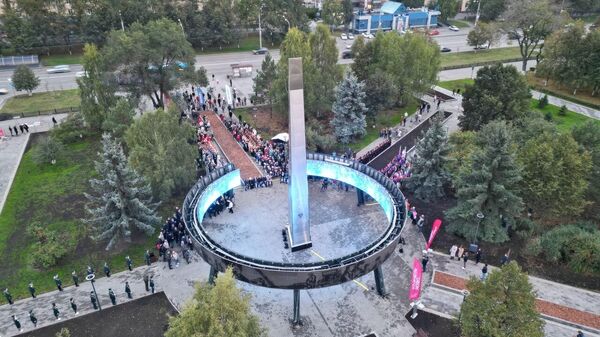 В Новокузнецке открыли стелу Город трудовой доблести