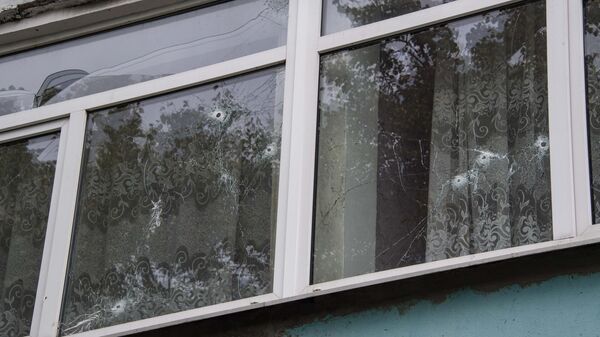 Поврежденные в результате обстрела ВСУ стекла в детском саду в городе Васильевка Запорожской области
