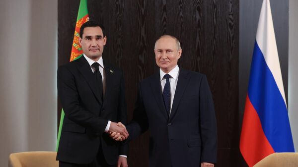 Президент России Владимир Путин и президент Туркменистана Сердар Бердымухамедов