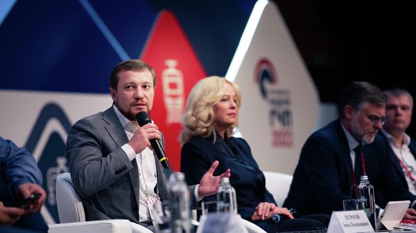 Эмиль Петросян на сессии Борьба за инвестора: какими инструментами могут похвастаться регионы
