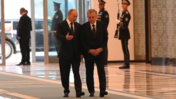 Президент России Владимир Путин и Президент Узбекистана Шавкат Мирзиёев
