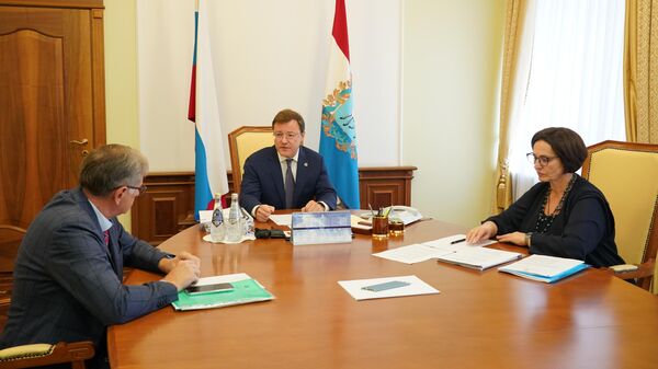 Самарский губернатор обсудил с депутатами губернской думы поправки в бюджет