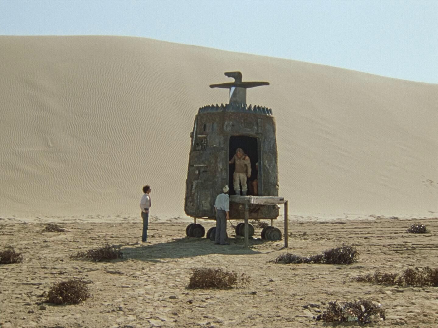 Кадр из фильма Кин-дза-дза Кадр из фильма Кин-дза-дза - РИА Новости, 1920, 05.11.2025