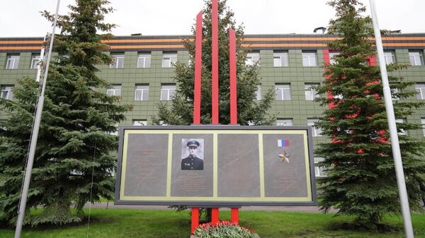 Открытие стелы в честь Героя России Максима Серафимова в Башкирии