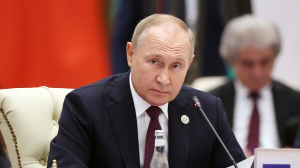 Россия никуда не спешит в Донбассе, заявил Путин