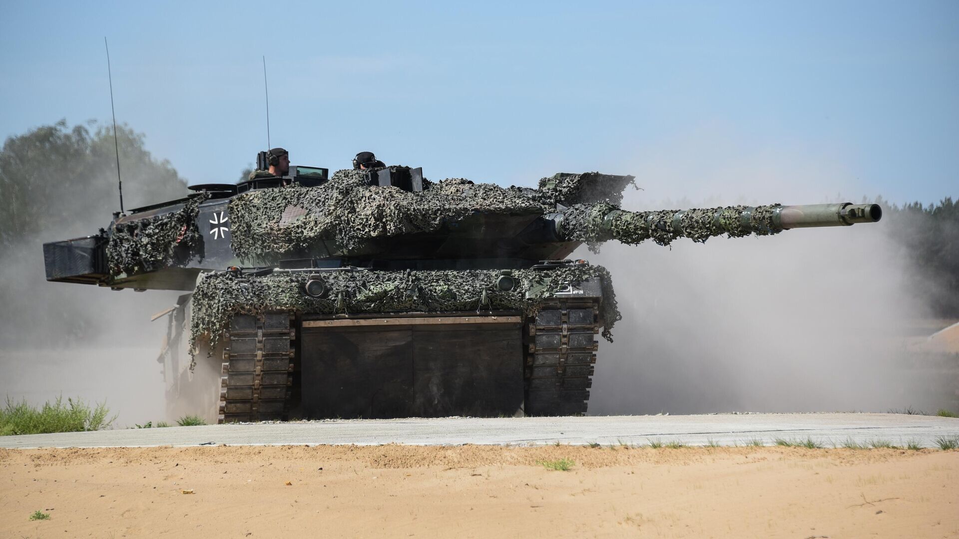 Немецкий основной боевой танк Leopard 2 - РИА Новости, 1920, 26.09.2022