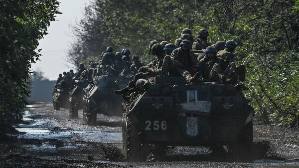 Украинские военные в Новоселовке