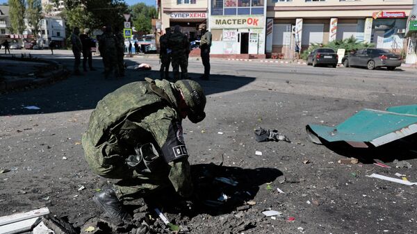 СЦКК работает на месте обстрела ВСУ на площади Бакинских комиссаров в Куйбышевском районе Донецка