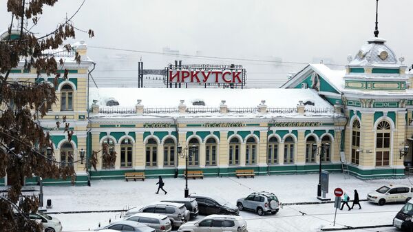 Площадь железнодорожного вокзала в Иркутске