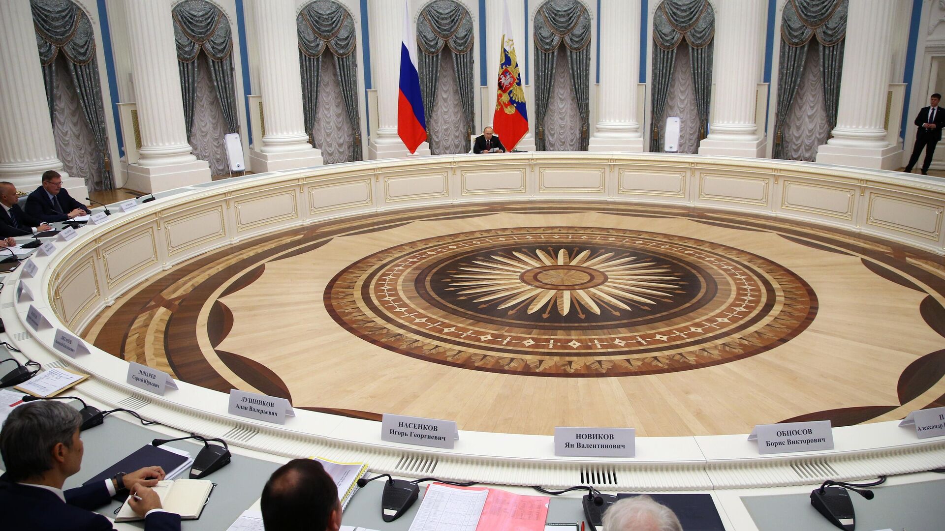 Ο Ρώσος Πρόεδρος Βλαντιμίρ Πούτιν πραγματοποιεί συνάντηση με τους επικεφαλής των επιχειρήσεων της ρωσικής αμυντικής βιομηχανίας - RIA Novosti, 1920, 20/09/2022