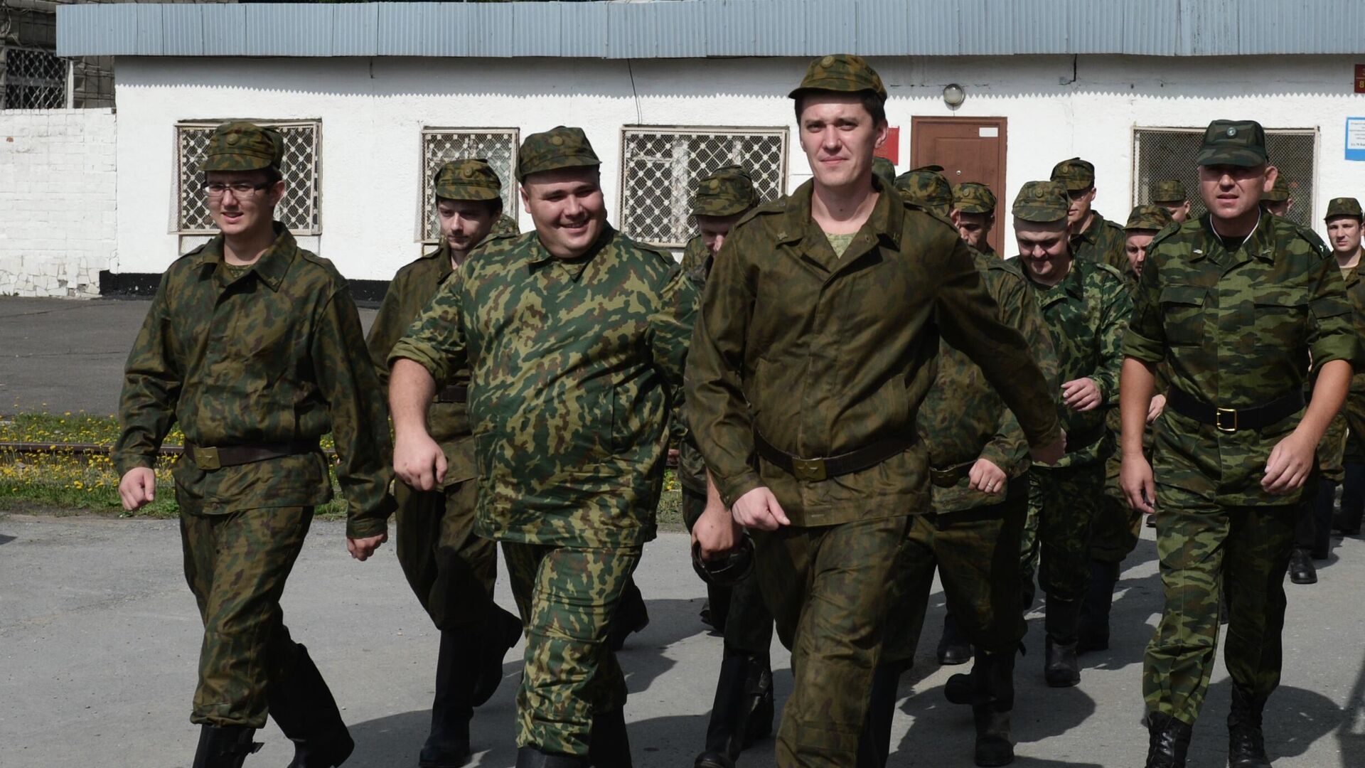 Военнослужащие запаса, призванные для прохождения военных сборов - РИА Новости, 1920, 21.09.2022