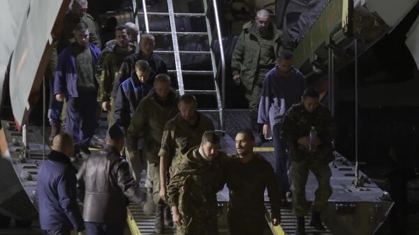 Освобожденные из плена ВСУ военнослужащие вооруженных сил РФ, ДНР и ЛНР. Скриншот видео