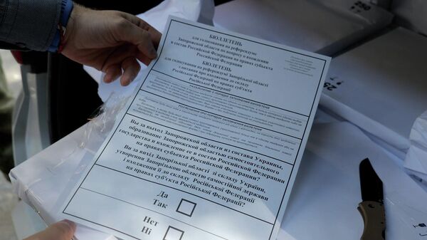 Кадры бюллетеней к референдуму в Запорожской области