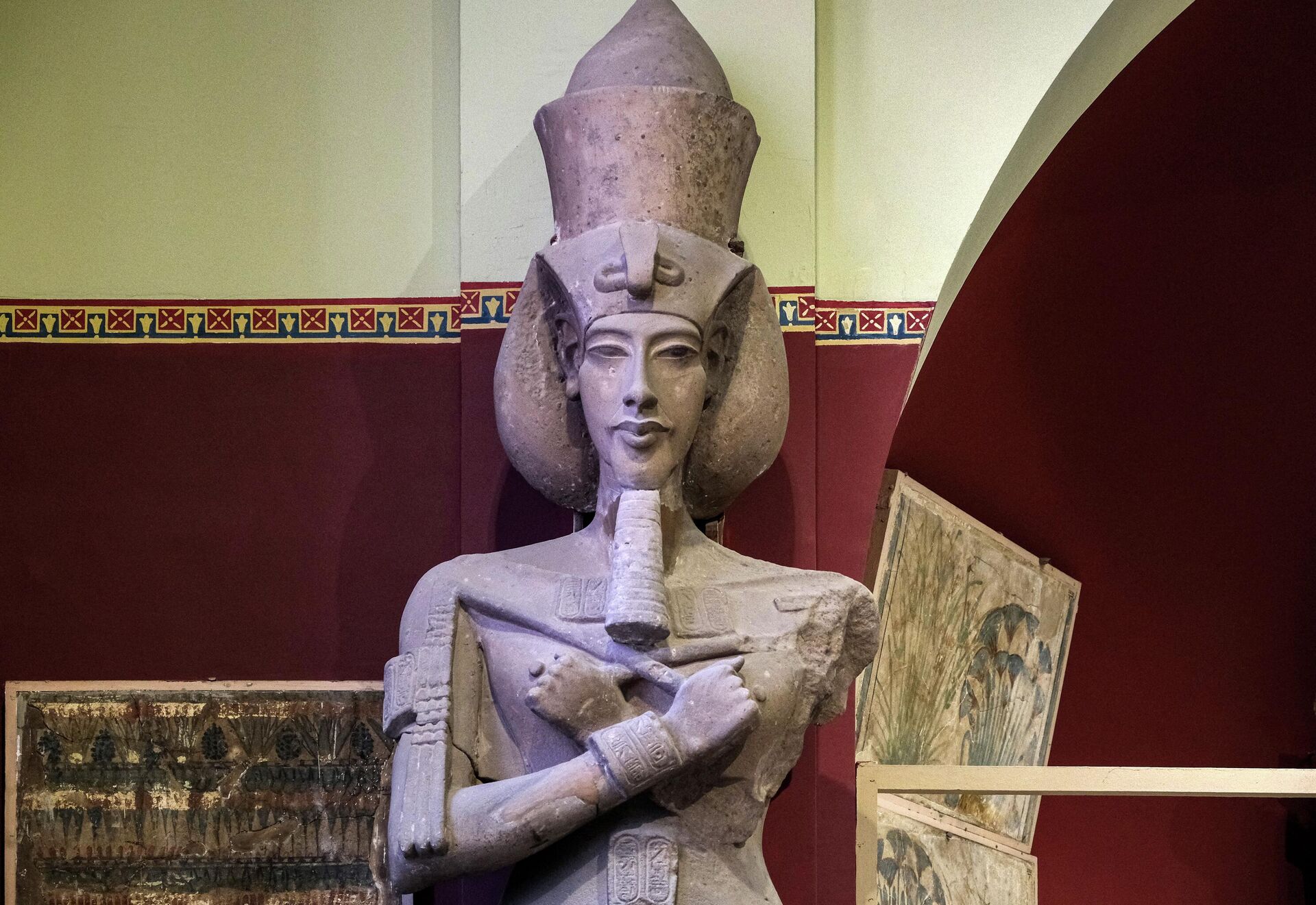 Статуя фараона Эхнатона в Каирском египетском музее - РИА Новости, 1920, 23.09.2022