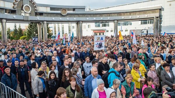 Участники акции Своих не бросаем в в Тюмени