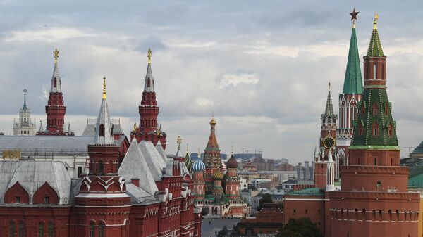 Государственный Исторический музей и Московский Кремль