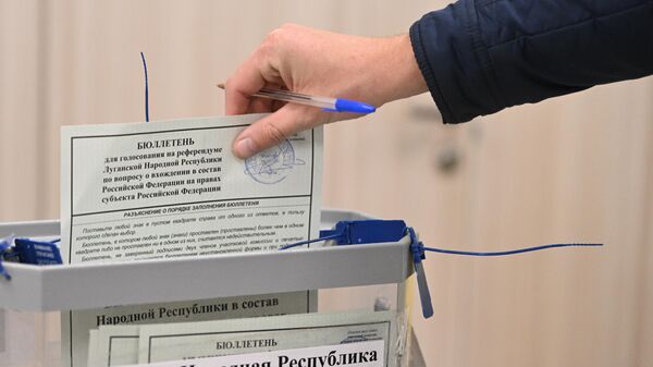 Голосование на референдумах о присоединении к России новых территорий