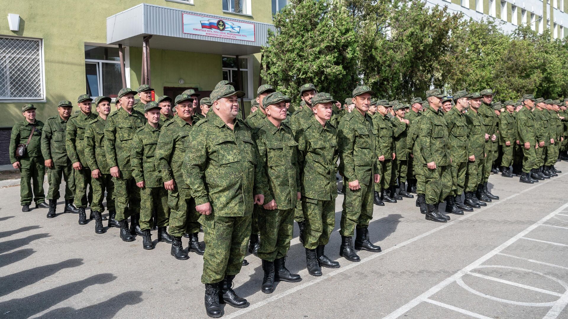 Мобилизованные жители города Севастополя и республики Крым принимают присягу  - РИА Новости, 1920, 27.09.2022