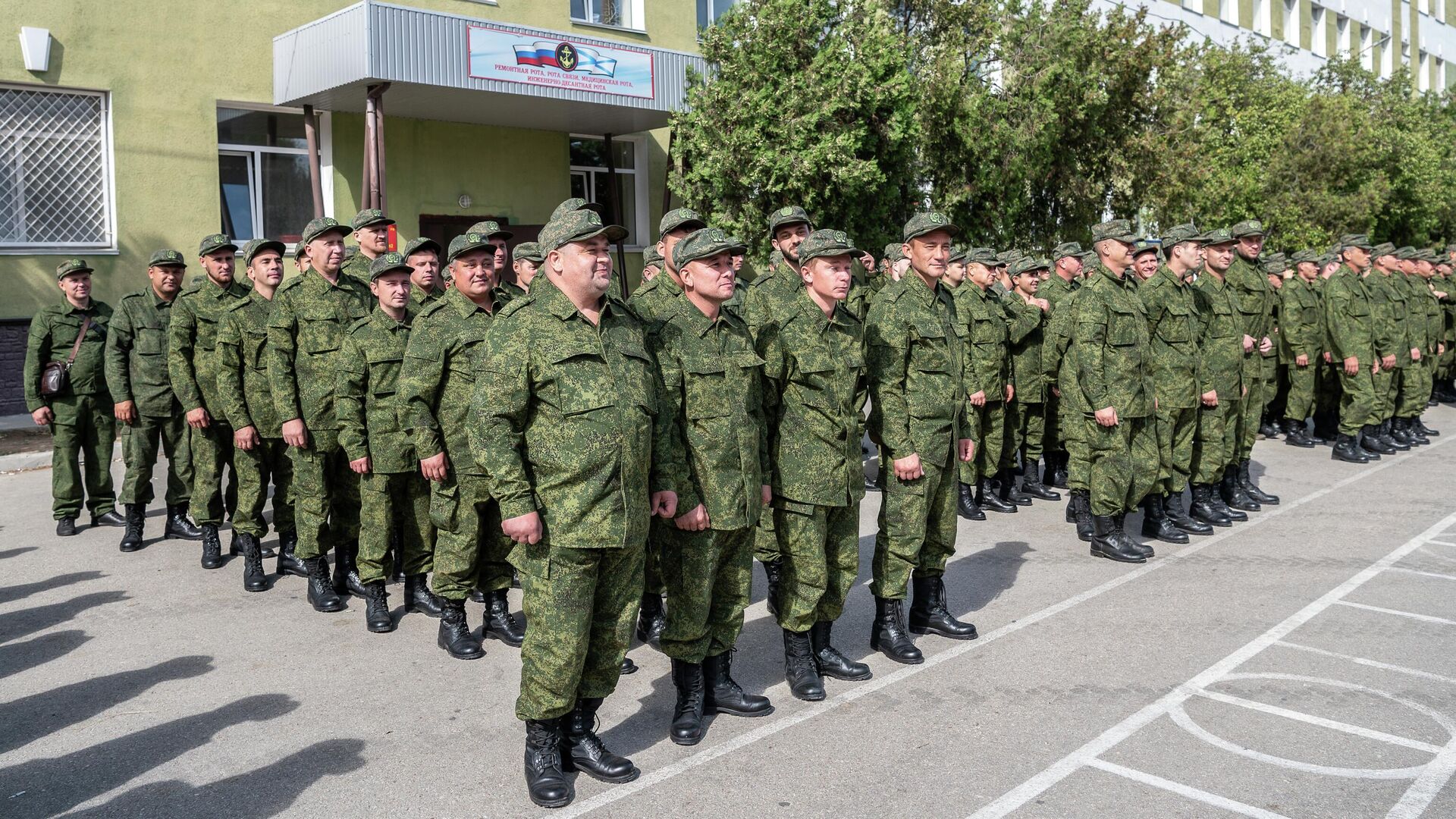 Мобилизованные жители города Севастополя и республики Крым принимают присягу  - РИА Новости, 1920, 27.09.2022