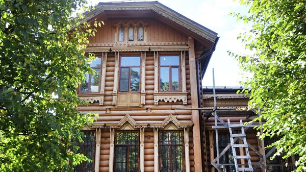 Дом фабриканта Павлова находился в деревне Колягино. В 20-е годы его перевезли в Южу