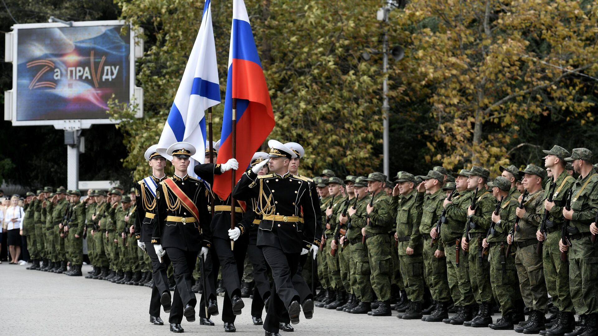 Мужчины, призванные на военную службу в ходе частичной мобилизации - РИА Новости, 1920, 28.09.2022