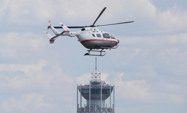 Легкий многоцелевой вертолет ВК117С-2 санитарной авиации Московского авиацентра в Москве