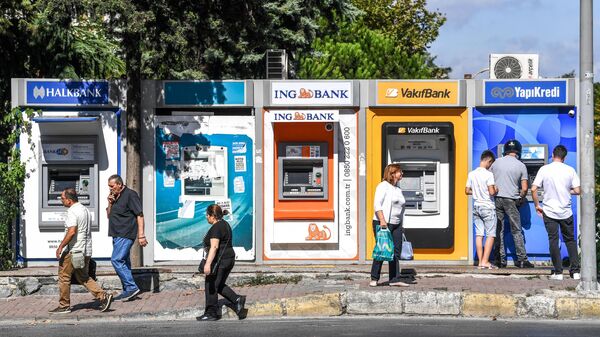 Банкоматы турецких банков в Стамбуле