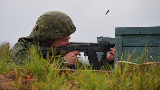 Военнослужащий