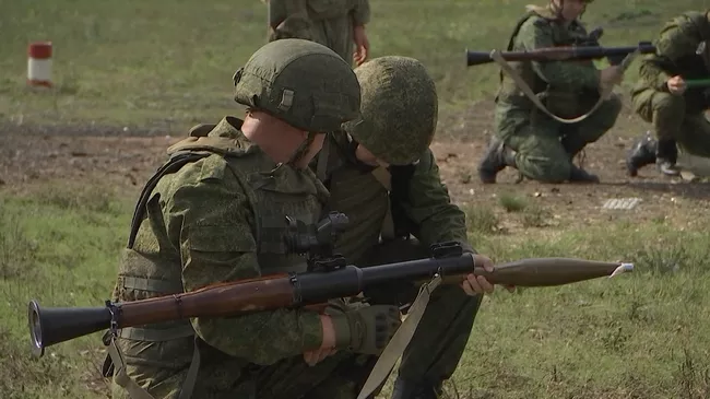 Боевое слаживание мобилизованных и добровольцев на полигонах. Видео Минобороны