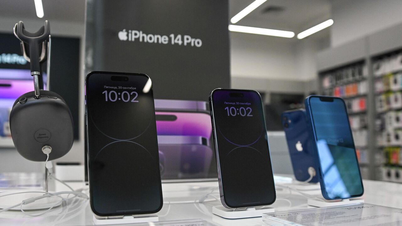 Эксперт объяснил, почему в России подешевели iPhone - РИА Новости,  25.01.2023