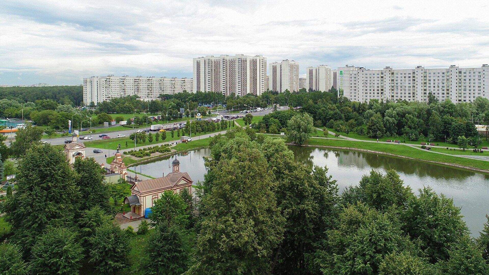 Парк в Алтуфьево Лианозово
