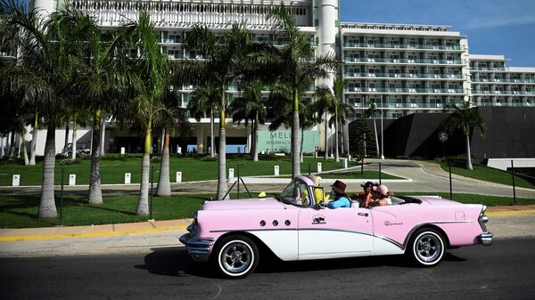Туристический автомобиль в Варадеро, Куба