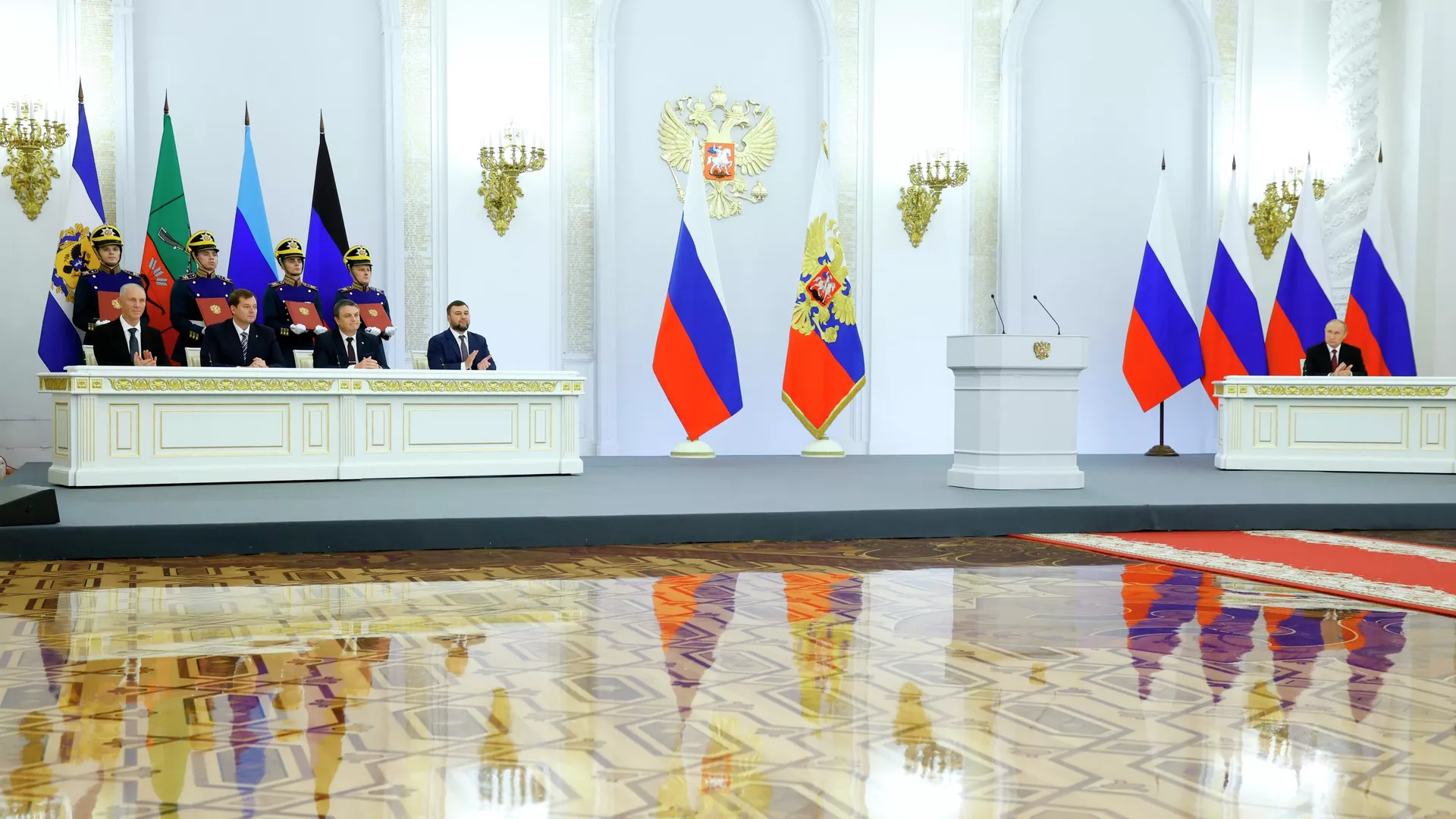 Церемония подписания договоров о вхождении в РФ ДНР, ЛНР, Запорожской и Херсонской областей - РИА Новости, 1920, 04.10.2022