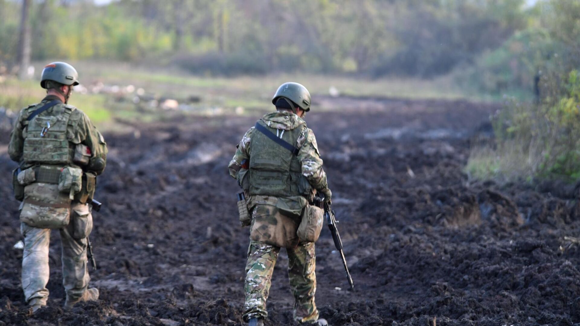 Бойцы НМ ЛНР в зоне проведения специальной военной операции - РИА Новости, 1920, 29.10.2022