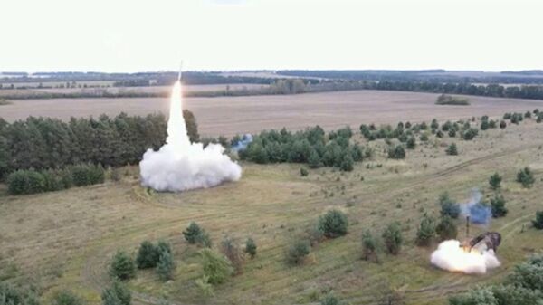 Искандеры в действии: Минобороны показало пуски крылатых ракет