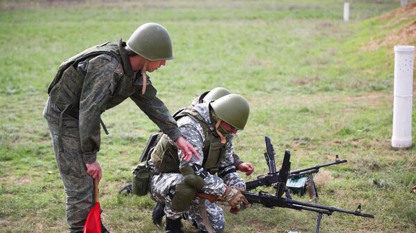 В центре боеподготовки ДНР мобилизованные учатся использовать пулеметы