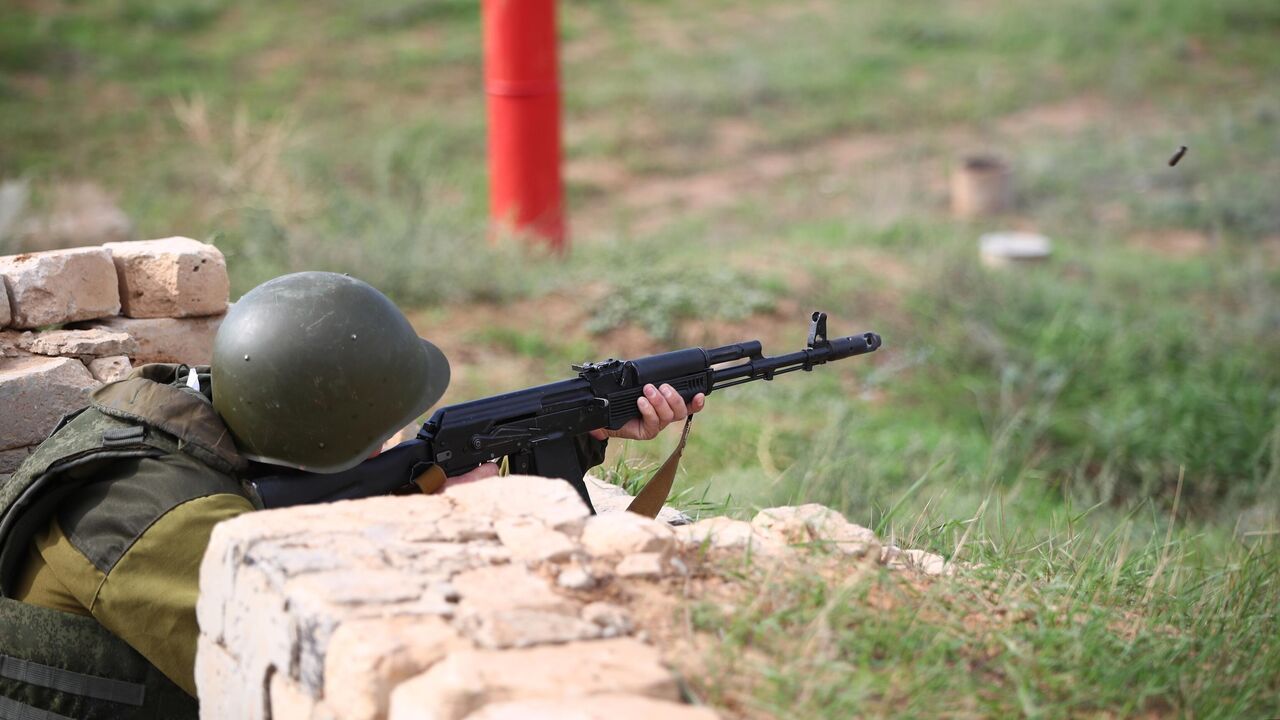 Мобилизованные военнослужащие провели учебные стрельбы под Калининградом -  РИА Новости, 03.10.2022