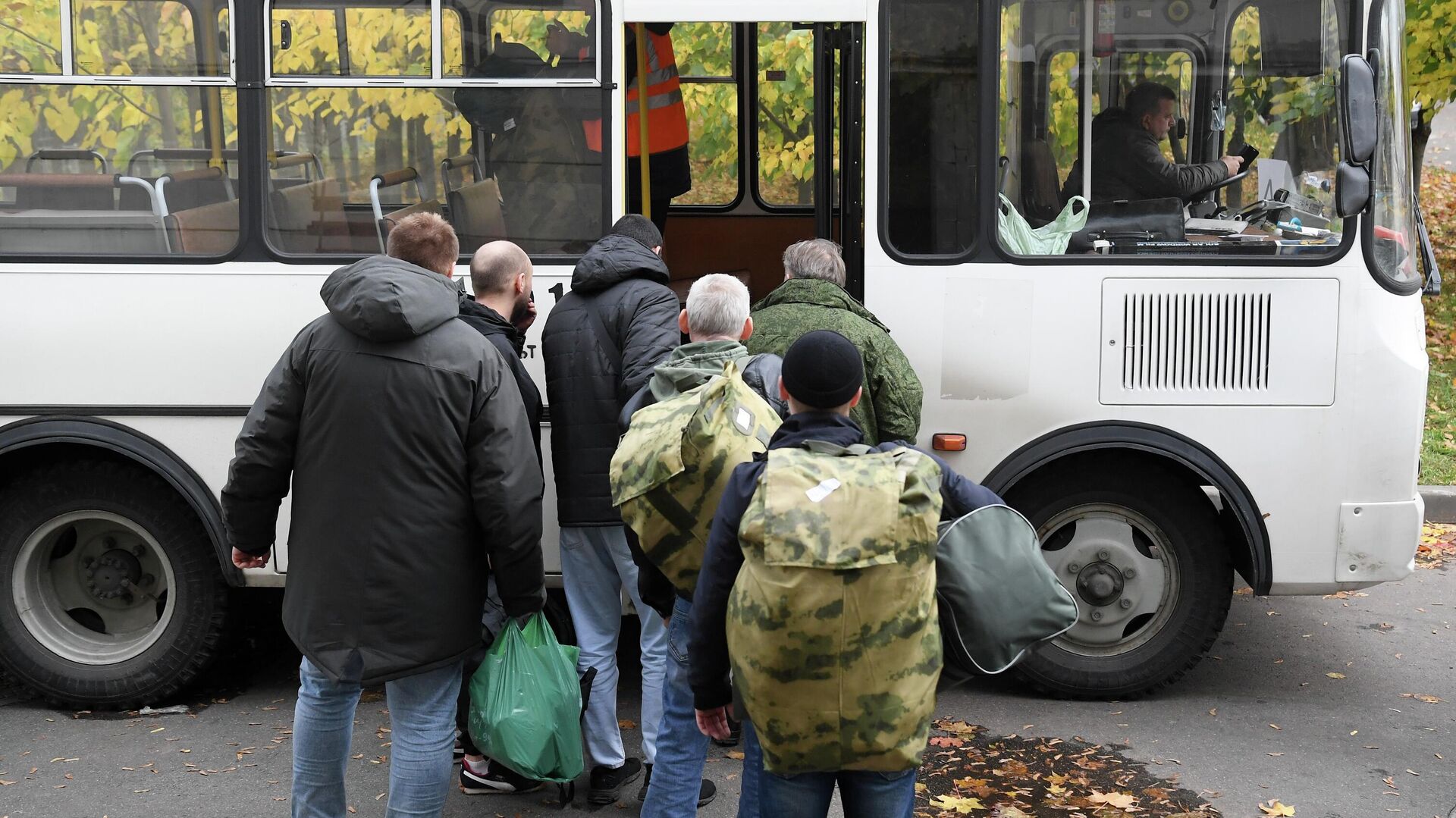 В Волгоградской области завершили первый этап частичной мобилизации - РИА  Новости, 04.10.2022