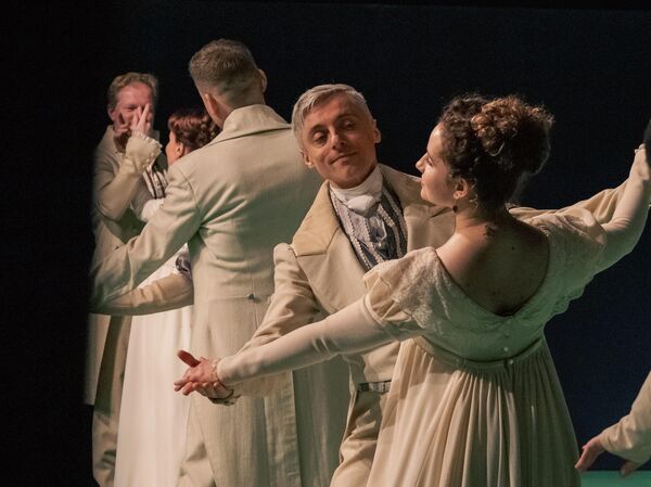 Сцена из спектакля Евгений Онегин Сцена из спектакля Евгений Онегин