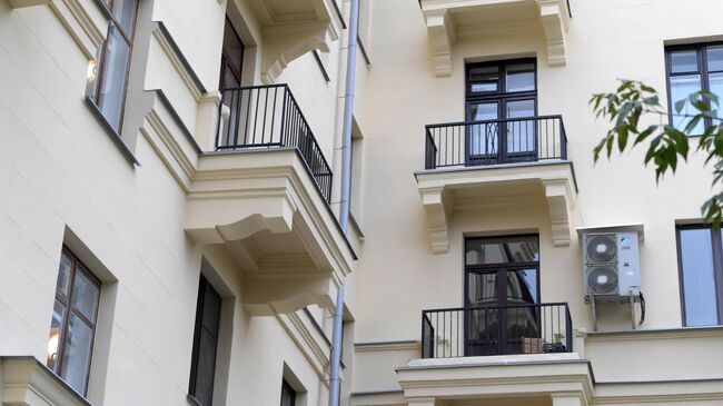 В Кемерово балкон обрушился вместе с хозяйкой квартиры