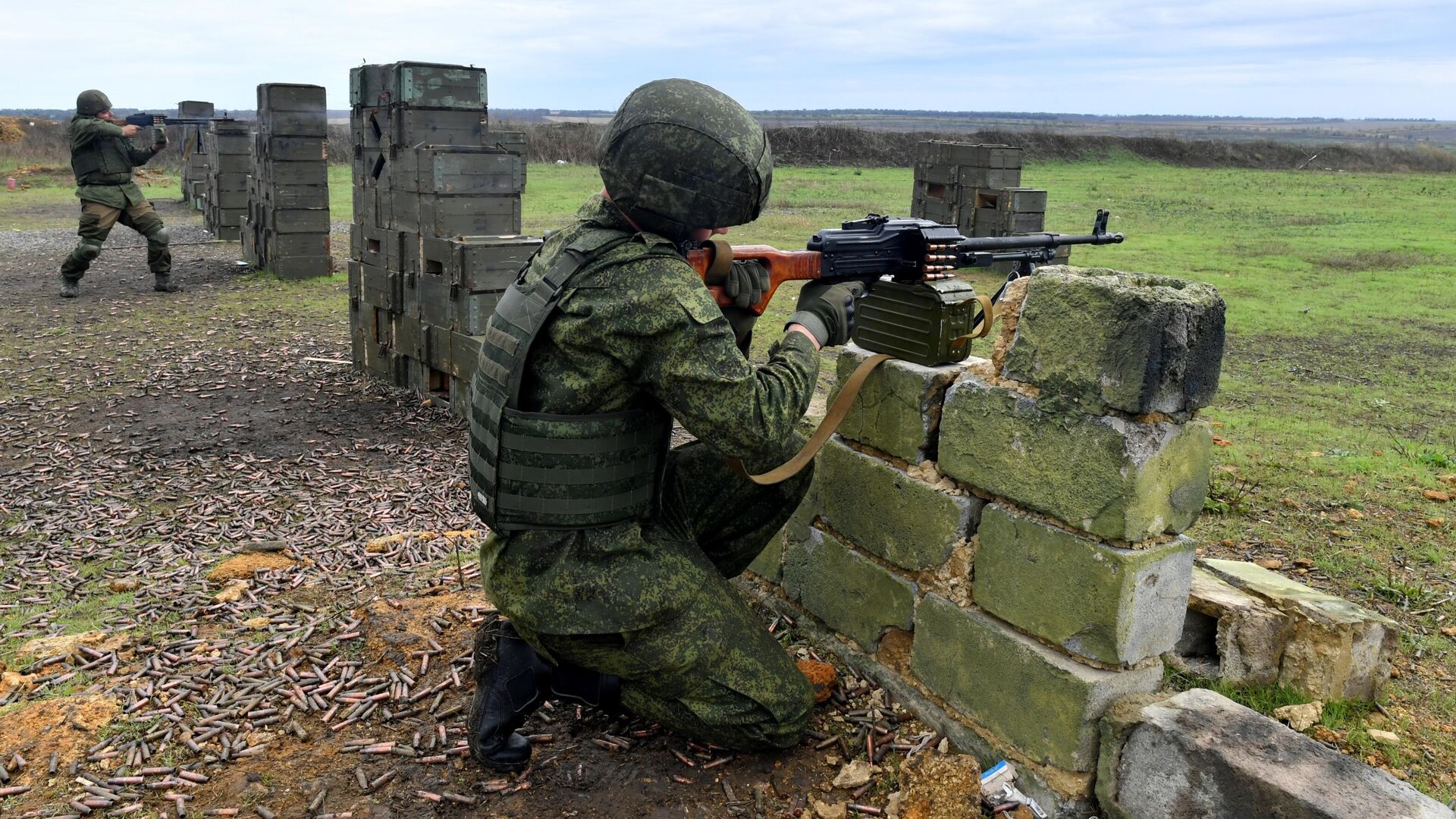 Подготовка призванных в рамках частичной мобилизации в РФ на полигоне в ДНР - РИА Новости, 1920, 13.10.2022