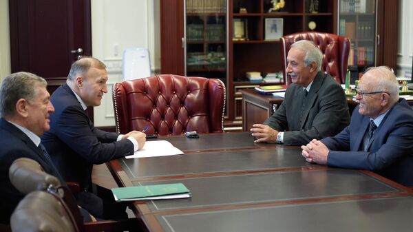 Глава Адыгеи Мурат Кумпилов провел встречу с руководством и представителями Черкесского благотворительного общества Сирии, а также с активистами Адыгэ Хасэ а. Кфар-Кама Израиля