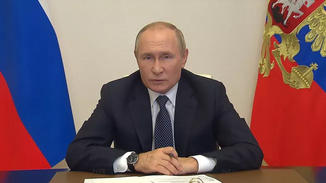 Путин: на Украине возвеличивали возрождение неонацизма